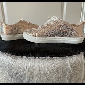 Tom’s Lenny Sneaker-Rose Gold youth size 2